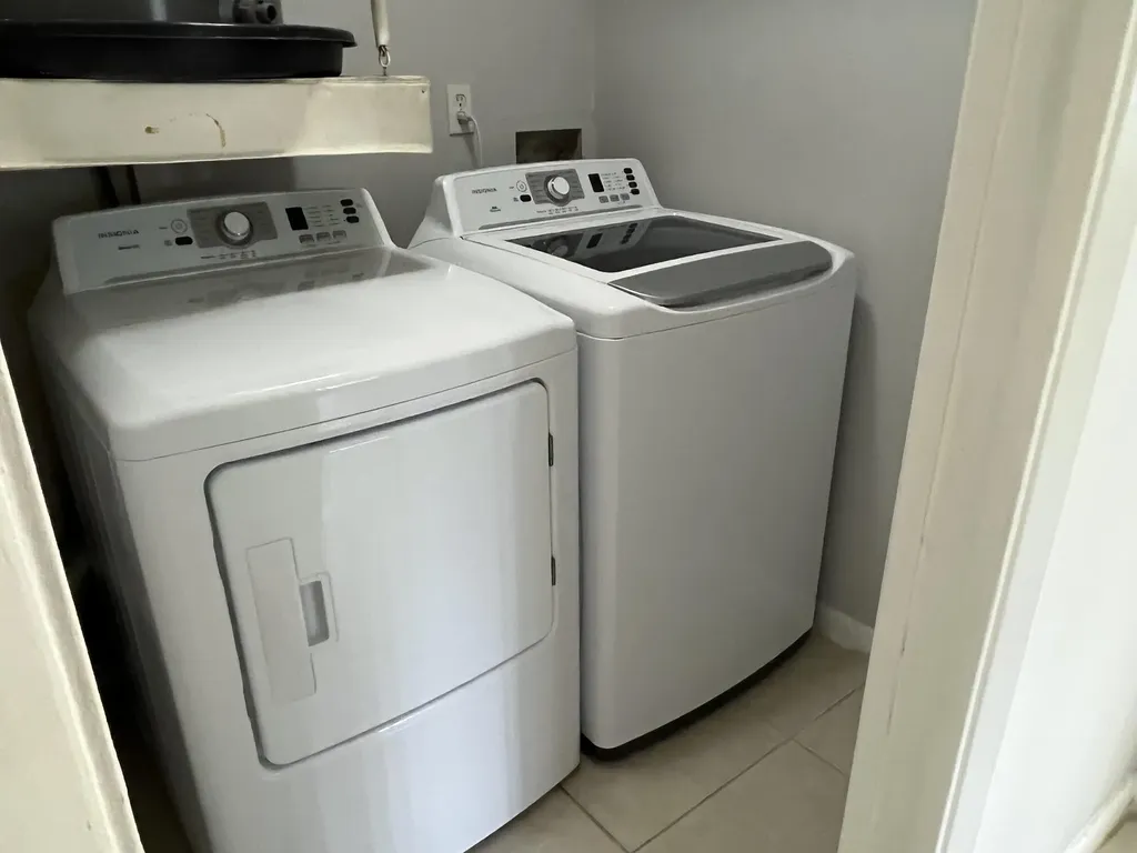 1915 Lavers Circle E Delray Beach FL 33444