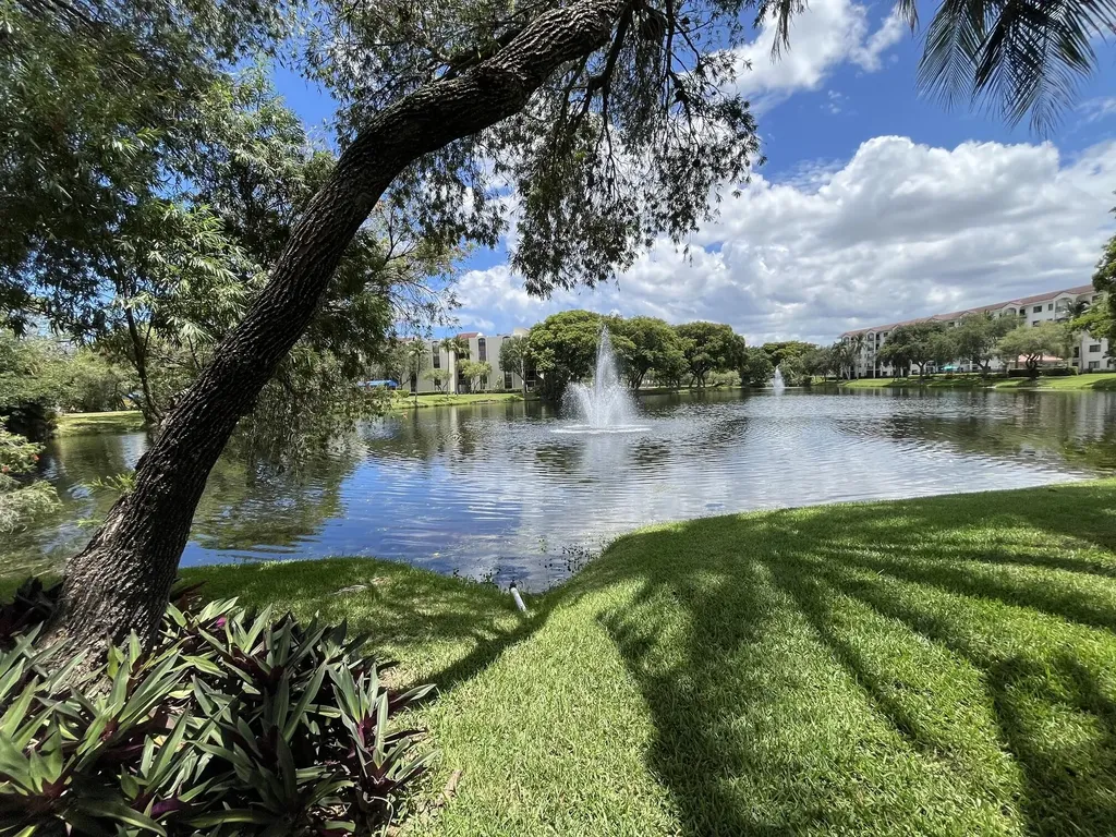 1915 Lavers Circle E Delray Beach FL 33444