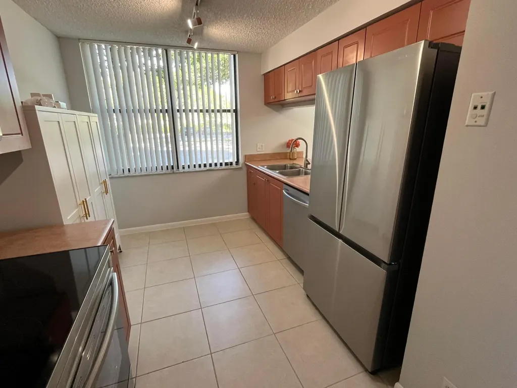 1915 Lavers Circle E Delray Beach FL 33444