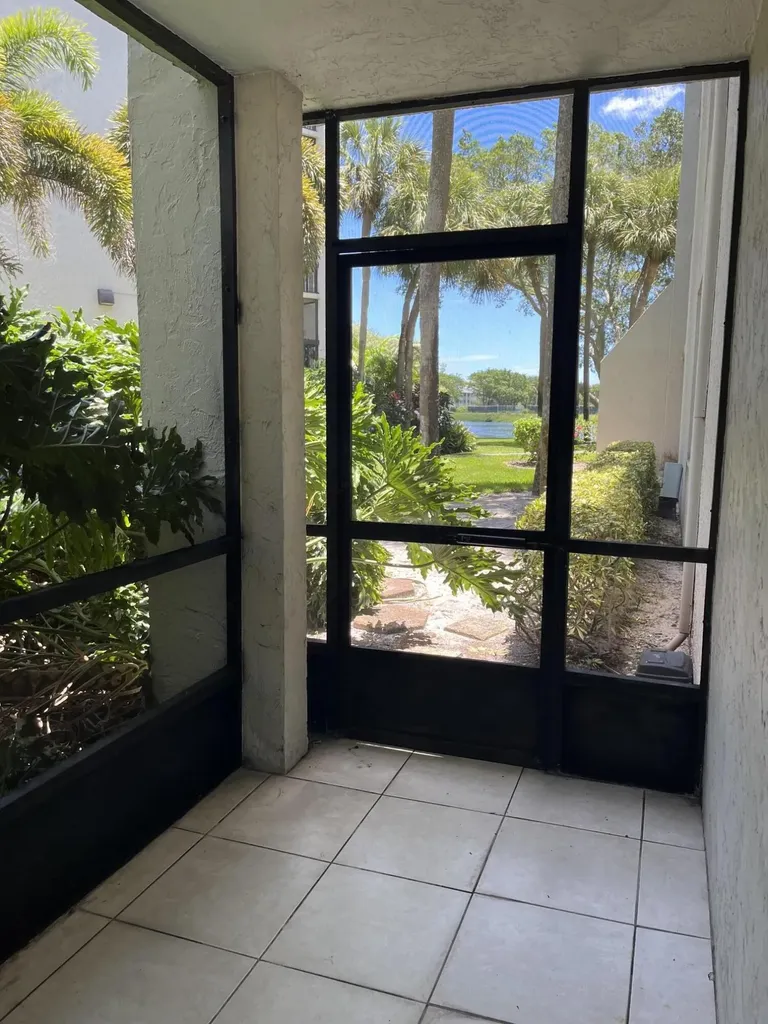 1915 Lavers Circle E Delray Beach FL 33444