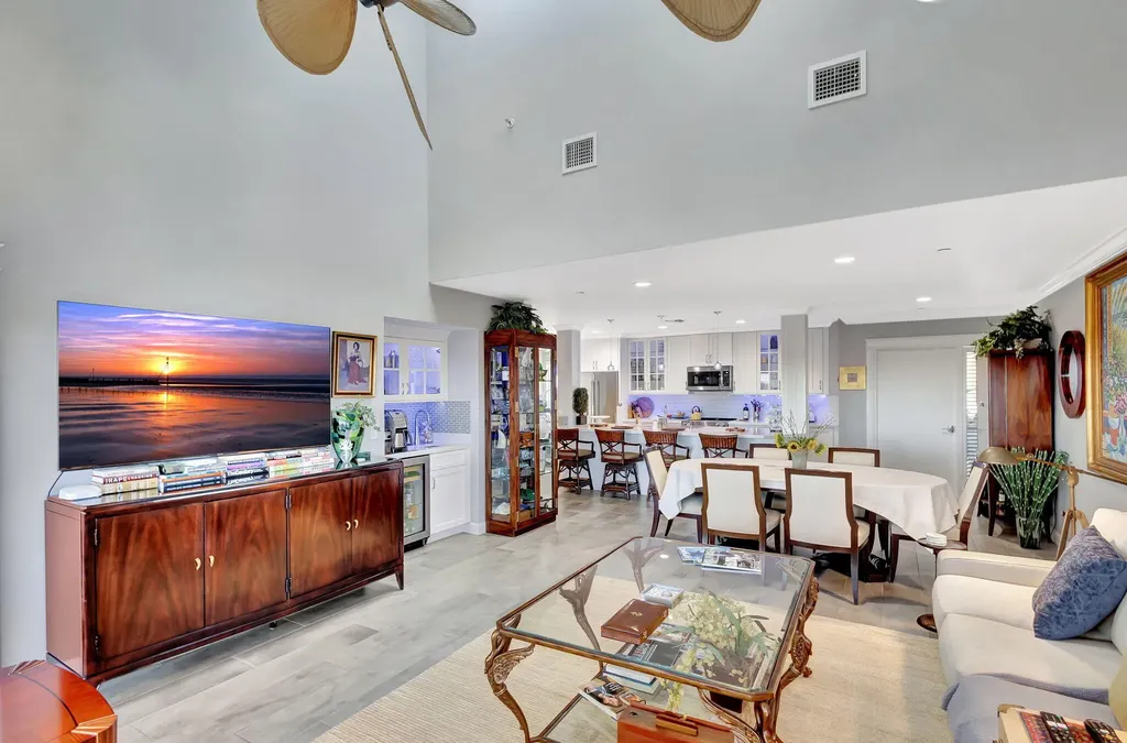 16910 Bay Street E Jupiter FL 33477