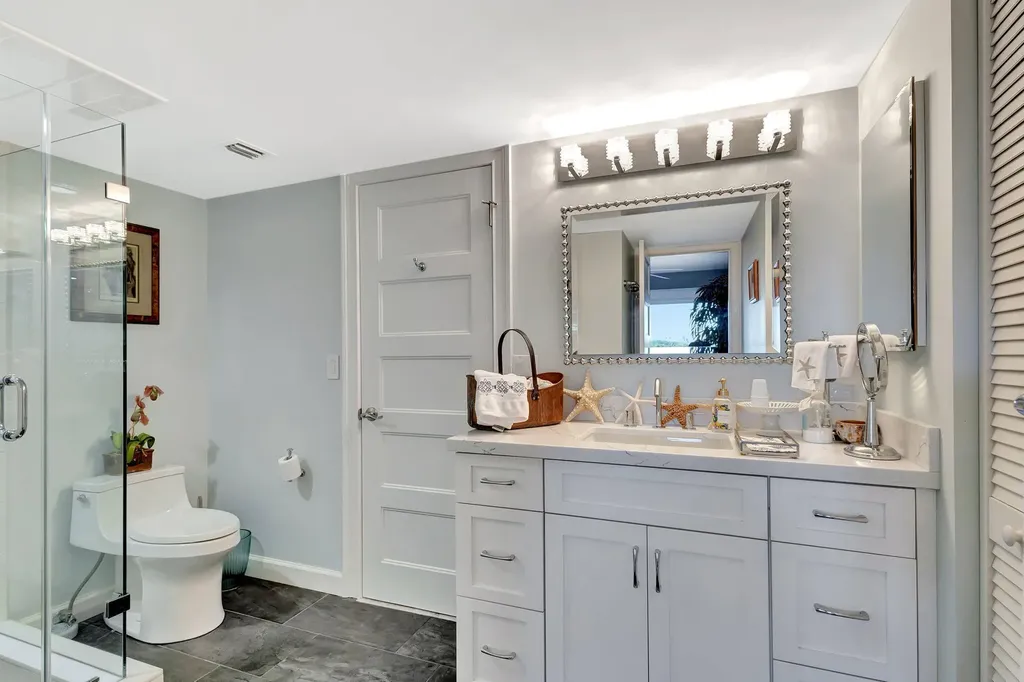 16910 Bay Street E Jupiter FL 33477