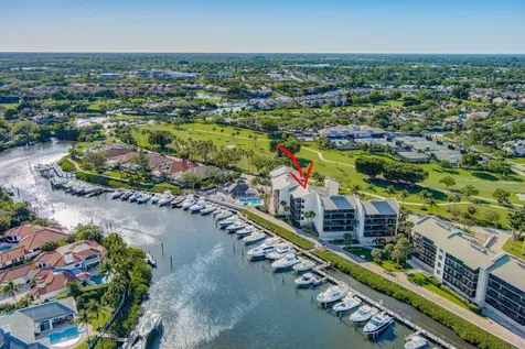 16910 Bay Street E Jupiter FL 33477