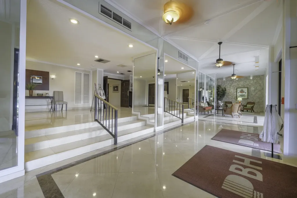 5600 N Flagler Drive West Palm Beach FL 33407