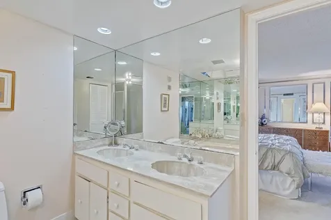 5550 N Ocean Drive Singer Island FL 33404