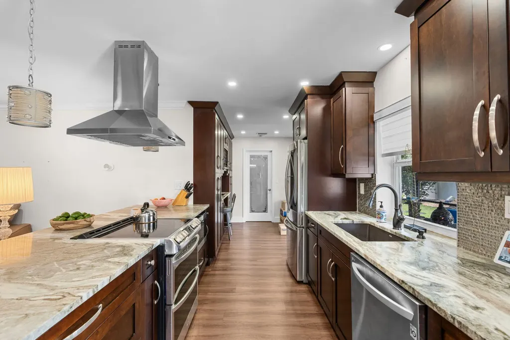 2529 NW 32nd Street Boca Raton FL 33434