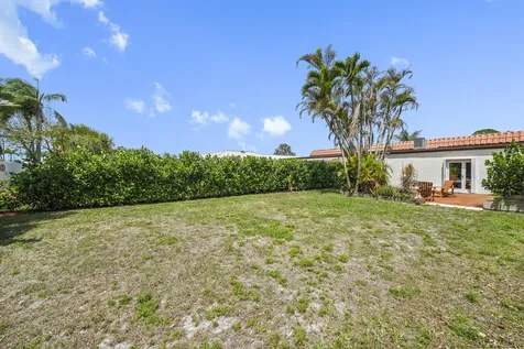 3922 SE Fairway W Stuart FL 34997