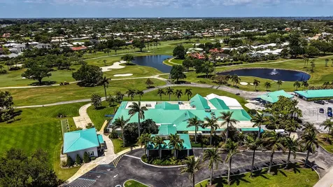 3922 SE Fairway W Stuart FL 34997