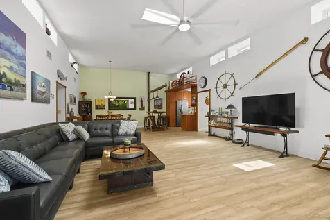 3922 SE Fairway W Stuart FL 34997