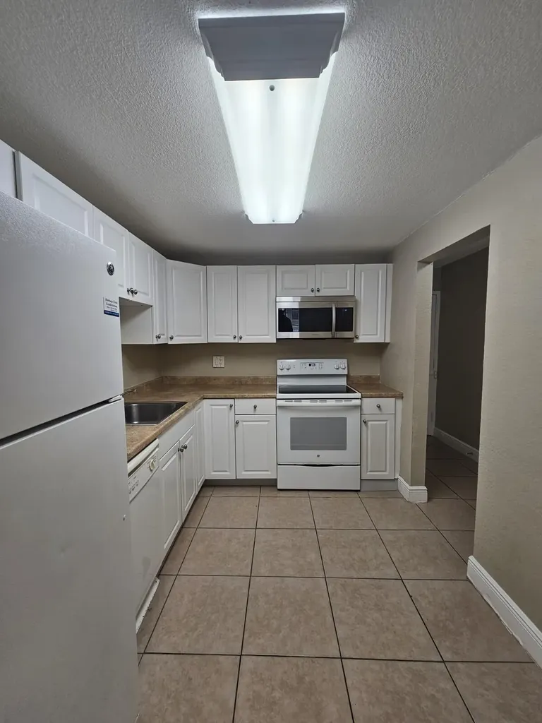 4324 NW 9th Avenue Deerfield Beach FL 33064
