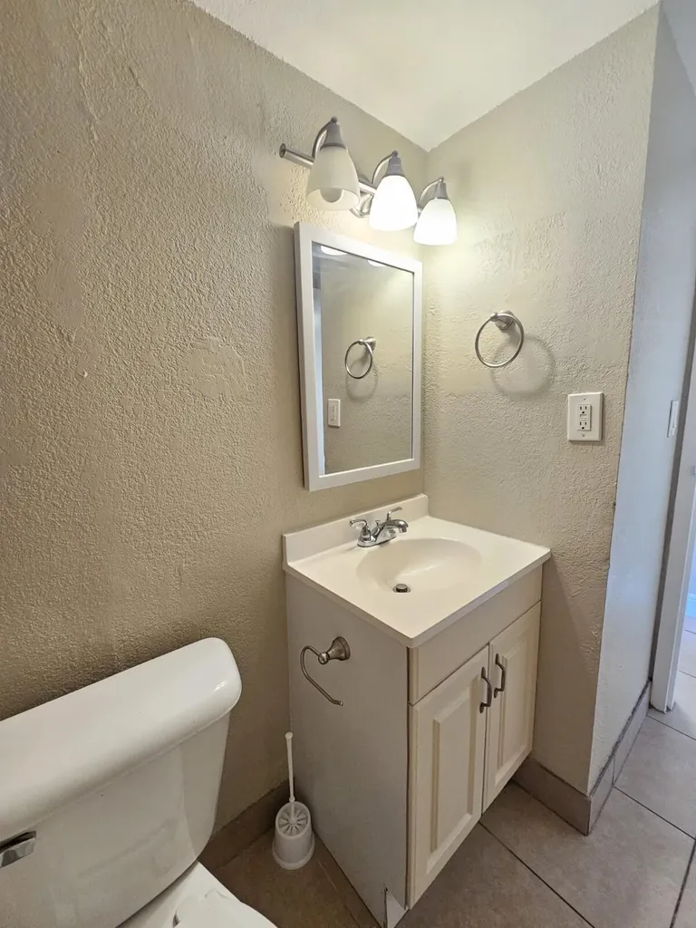 4324 NW 9th Avenue Deerfield Beach FL 33064