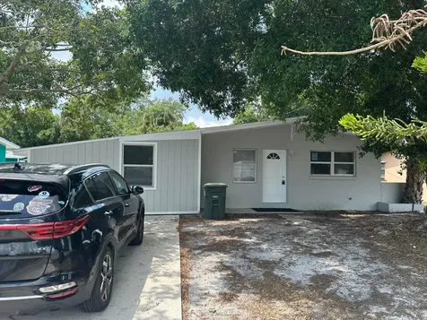 115 Maple Avenue Fort Pierce FL 34982