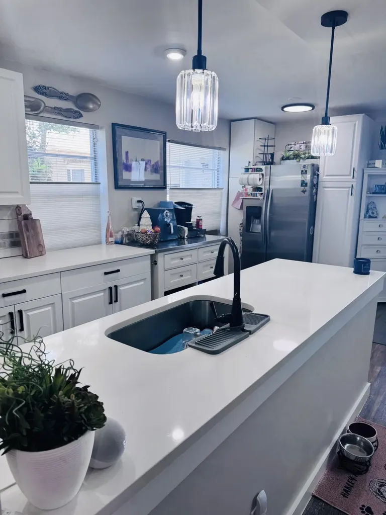 390 Saxony Delray Beach FL 33446