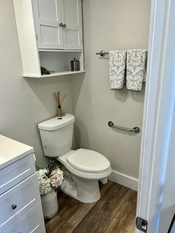 390 Saxony Delray Beach FL 33446
