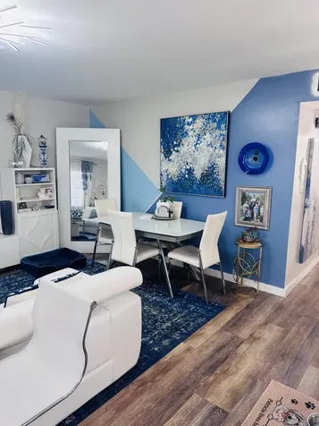 390 Saxony Delray Beach FL 33446