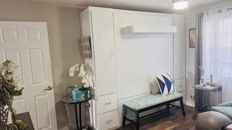 390 Saxony Delray Beach FL 33446