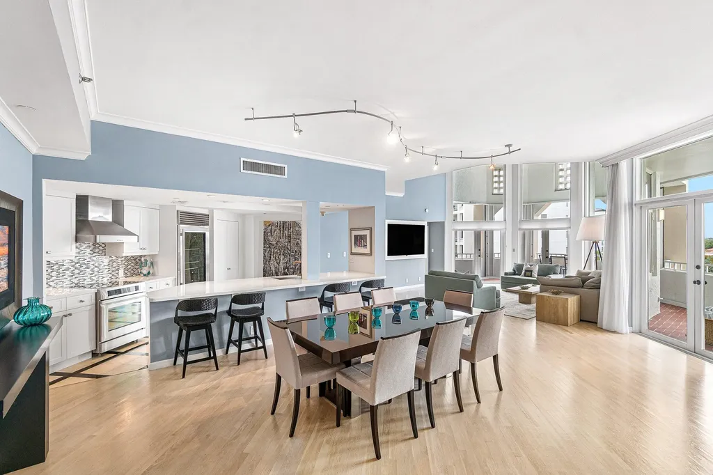 300 SE 5th Avenue Boca Raton FL 33432