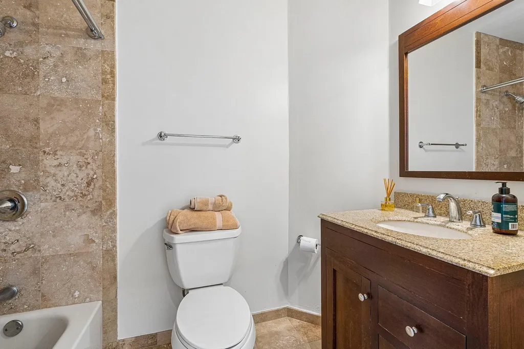 300 SE 5th Avenue Boca Raton FL 33432