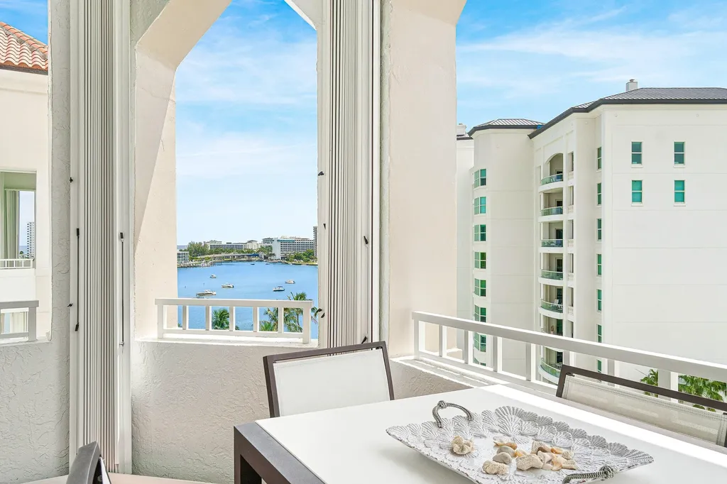 300 SE 5th Avenue Boca Raton FL 33432
