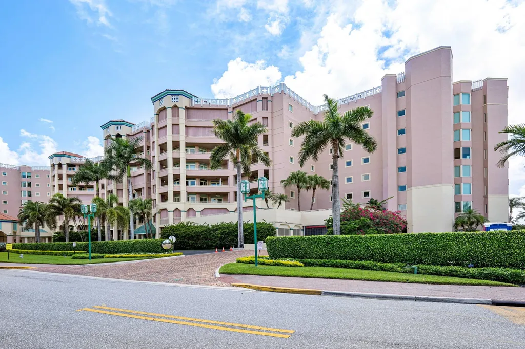 300 SE 5th Avenue Boca Raton FL 33432