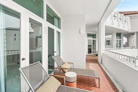 300 SE 5th Avenue Boca Raton FL 33432