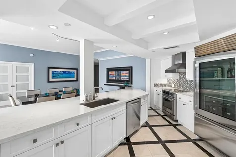 300 SE 5th Avenue Boca Raton FL 33432
