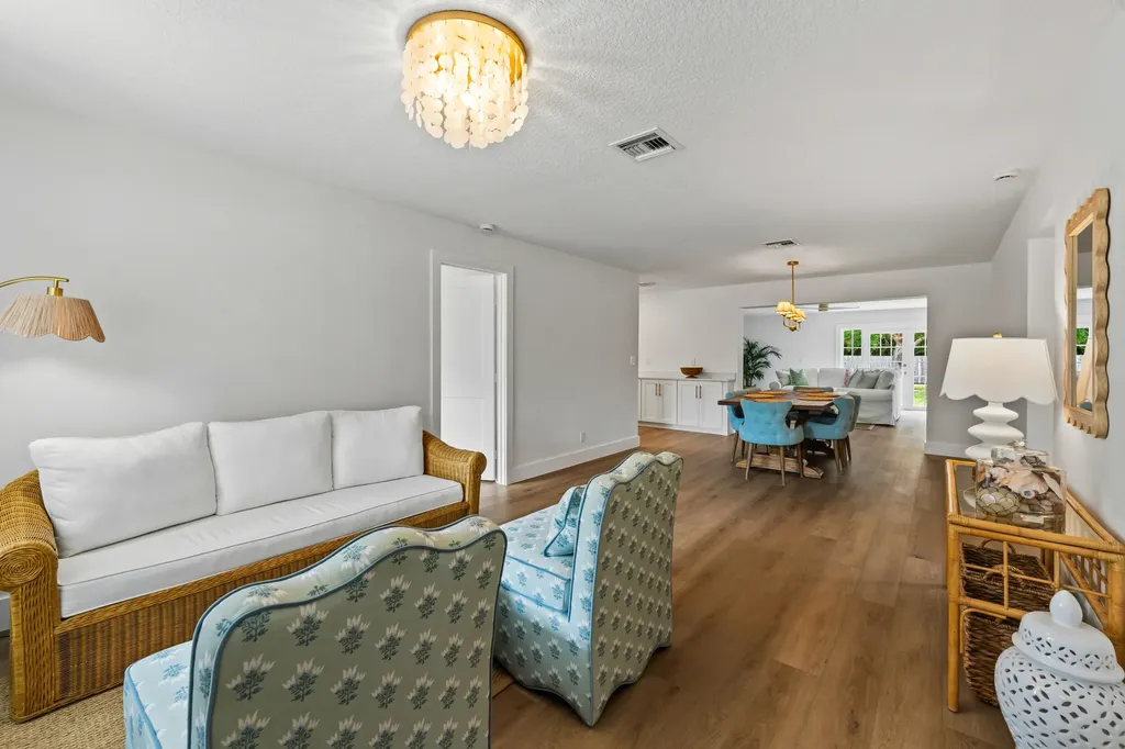 8781 N Virginia Avenue Palm Beach Gardens FL 33418
