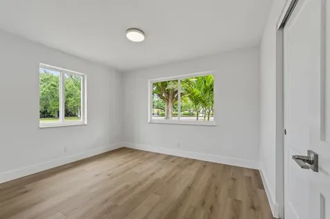 8781 N Virginia Avenue Palm Beach Gardens FL 33418