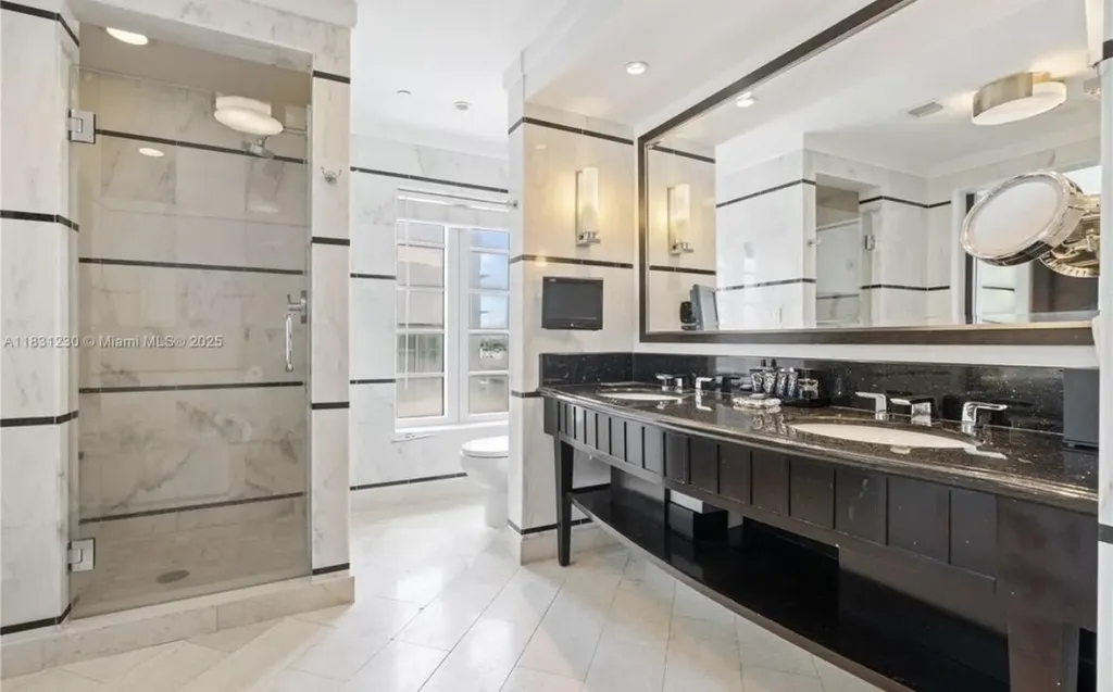4391 Collins Avenue Miami Beach FL 33140