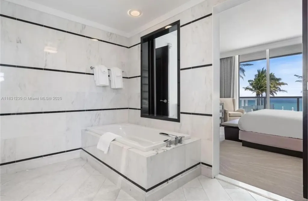 4391 Collins Avenue Miami Beach FL 33140
