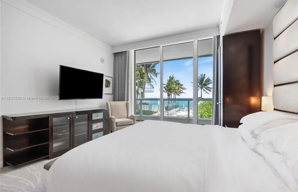 4391 Collins Avenue Miami Beach FL 33140
