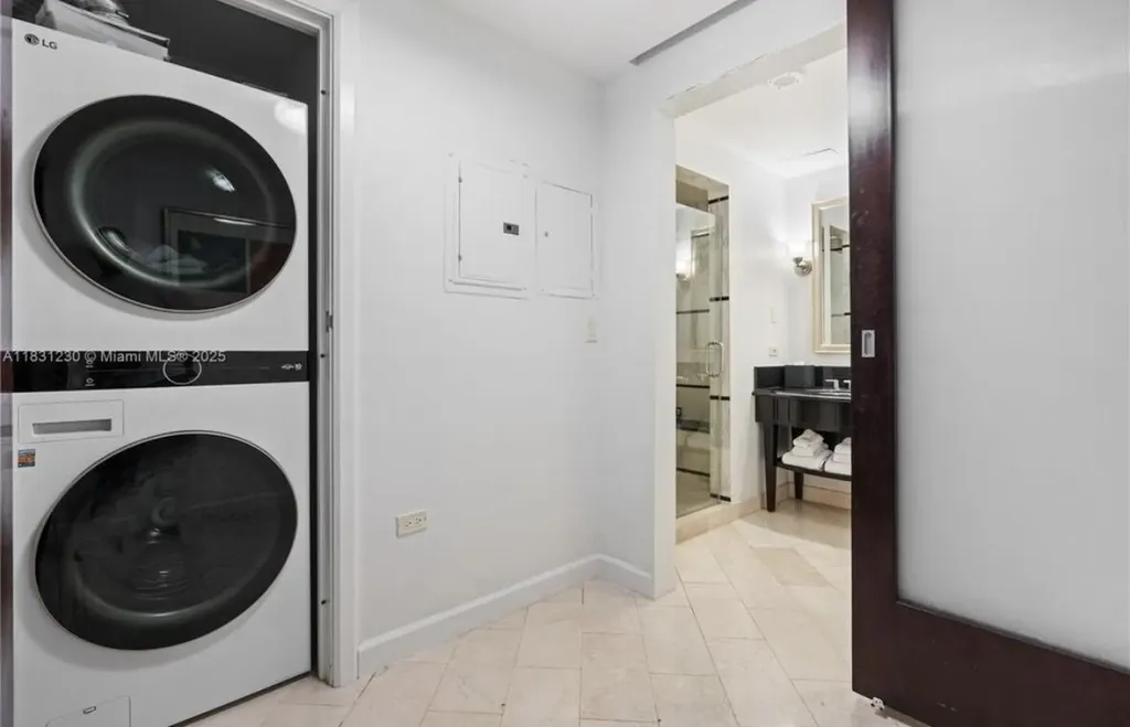 4391 Collins Avenue Miami Beach FL 33140