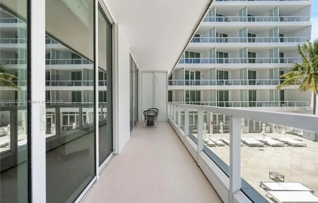 4391 Collins Avenue Miami Beach FL 33140