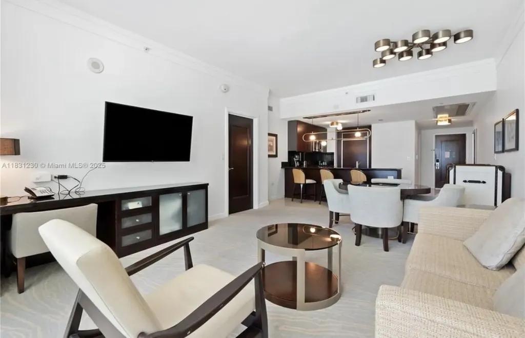 4391 Collins Avenue Miami Beach FL 33140