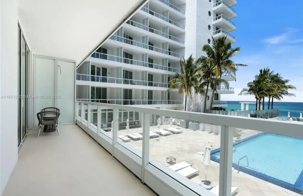 4391 Collins Avenue Miami Beach FL 33140