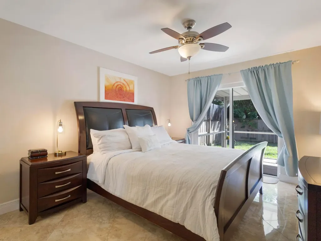 832 Green Street West Palm Beach FL 33405