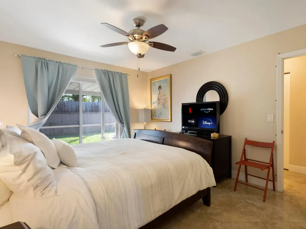832 Green Street West Palm Beach FL 33405