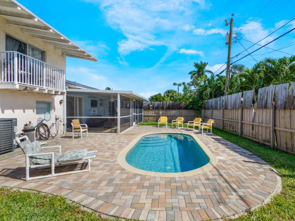 832 Green Street West Palm Beach FL 33405