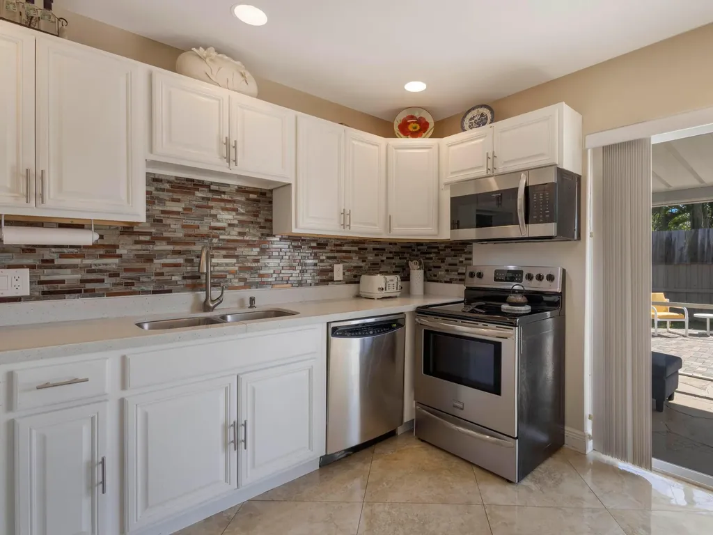 832 Green Street West Palm Beach FL 33405