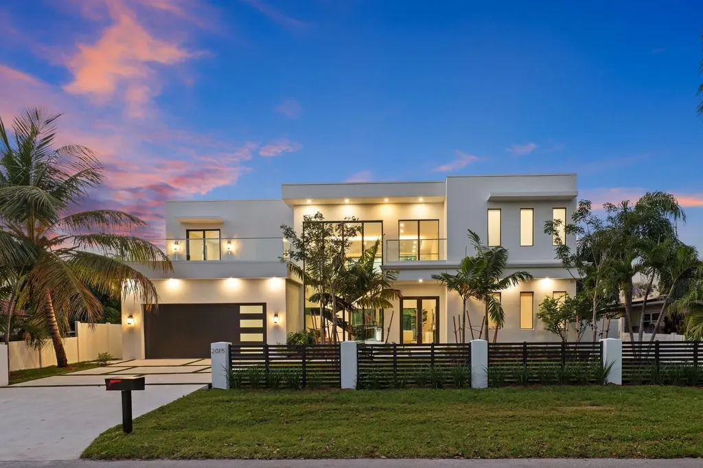 2015 NE 4th Avenue Wilton Manors FL 33305