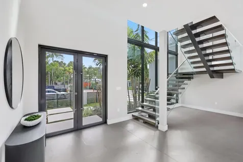 2015 NE 4th Avenue Wilton Manors FL 33305