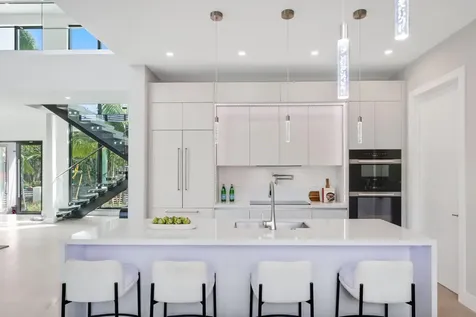 2015 NE 4th Avenue Wilton Manors FL 33305