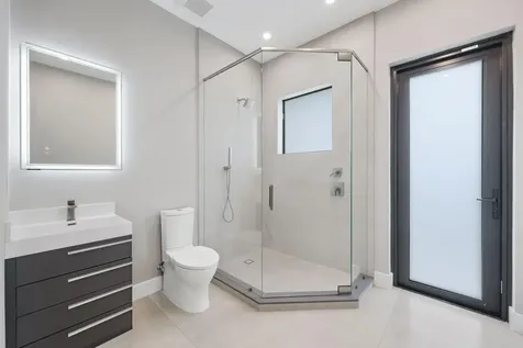 2015 NE 4th Avenue Wilton Manors FL 33305