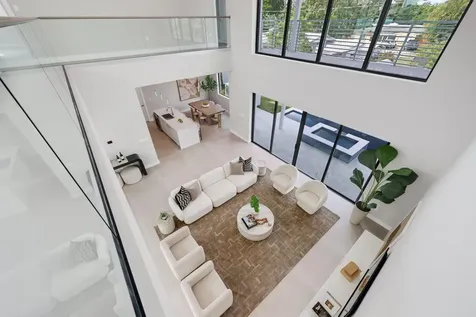 2015 NE 4th Avenue Wilton Manors FL 33305