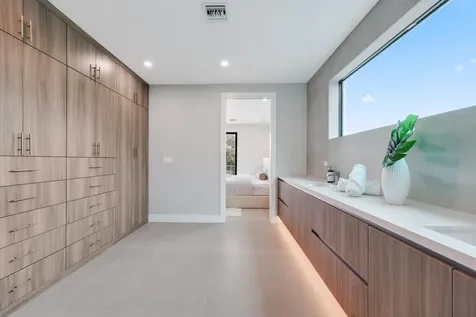 2015 NE 4th Avenue Wilton Manors FL 33305