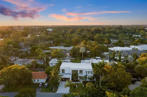 2015 NE 4th Avenue Wilton Manors FL 33305