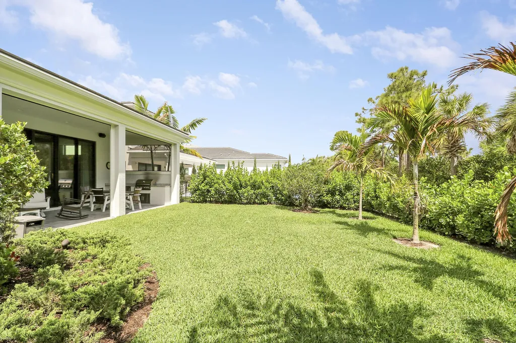 13242 Artisan Circle Palm Beach Gardens FL 33418
