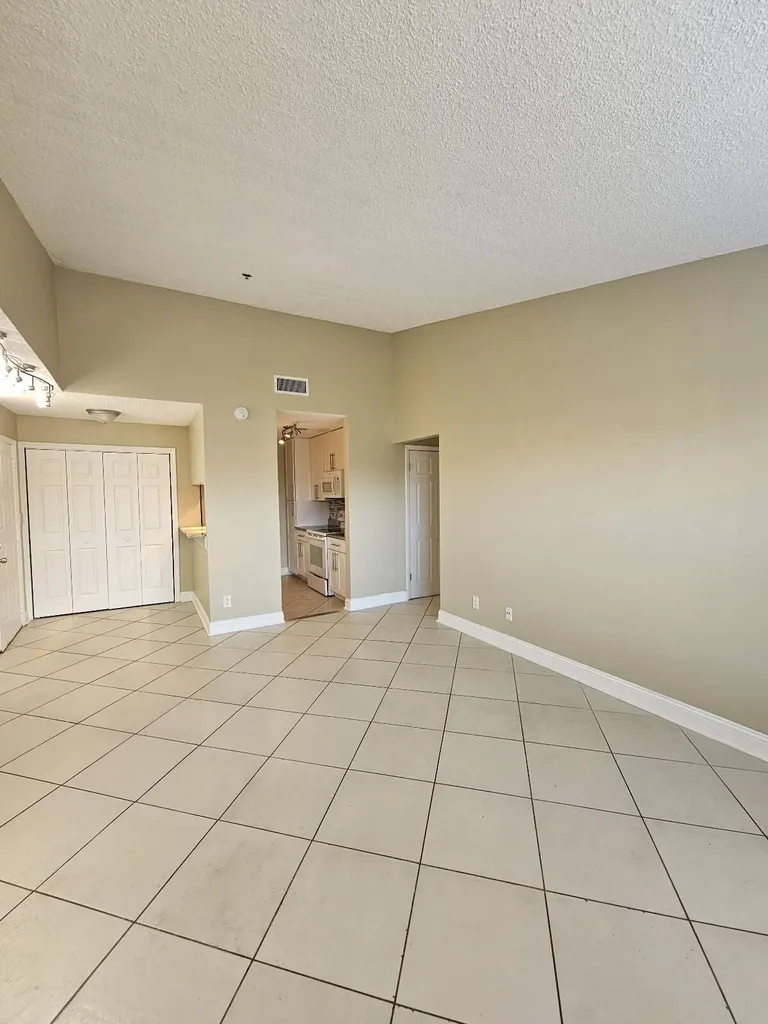 2317 N Congress Avenue Boynton Beach FL 33426