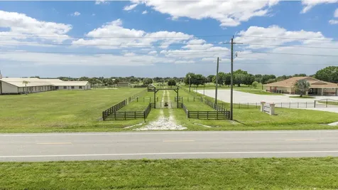 8164 Highway 70 W Okeechobee FL 34972