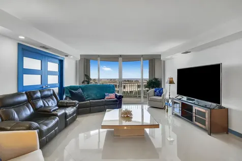 2295 S Ocean Boulevard Palm Beach FL 33480